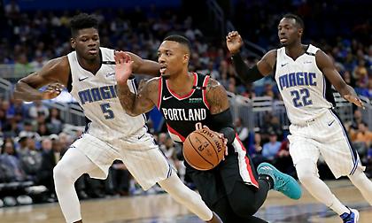 Ρεκόρ τριπόντων με Μπλέιζερς ο Λίλαρντ (video)