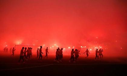 Τρέλα στην προπόνηση της Γαλατασαράι πριν από το ντέρμπι με την Μπεσίκτας (vids)