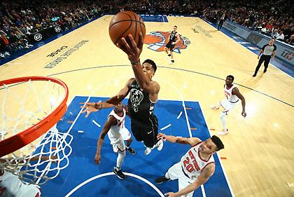 Δεν έσωσε από την «αυτοκτονία» τους Μπακς ο Γιάννης