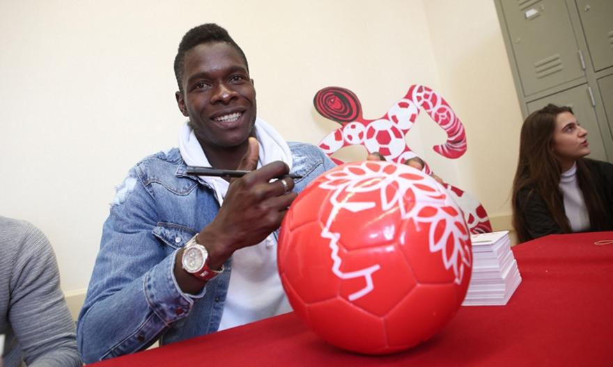 Πρώτα «όχι» και μετά έδεσε Σισέ ο Ολυμπιακός