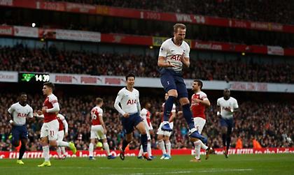 Τούμπαρε την Άρσεναλ σε τέσσερα λεπτά η Τότεναμ και παραλίγο... ξύλο! (video)