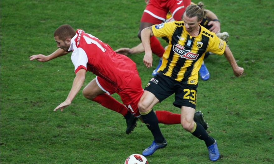 Χουλτ: «Θέλουμε να κερδίσουμε όλα τα παιχνίδια μέχρι τα Χριστούγεννα»