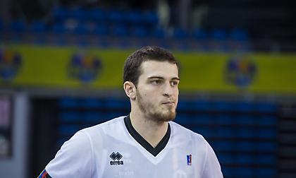 Kαλάθι από το κέντρο… με τακουνάκι (video)