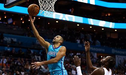 Ανεβαίνει στην λίστα των καλύτερων πασέρ του ΝΒΑ ο Πάρκερ (video)