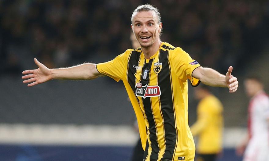 Χουλτ: «Φυσικά και είμαστε μέσα για το πρωτάθλημα»