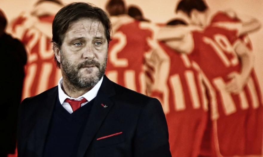 Σταματέλος: «Δεν μπορεί κανείς να κατηγορήσει τον Μαρτίνς ότι είναι άδικος»