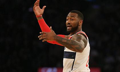 Xωρίς Γουόλ κόντρα στους Χοκς οι Γουίζαρντς