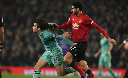 Διαδικτυακή εκστρατεία από τους οπαδούς της Άρσεναλ για την τιμωρία του Φελαϊνί (pics)