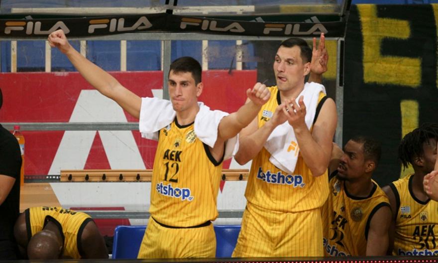 Επέστρεψαν οι διεθνείς στην ΑΕΚ