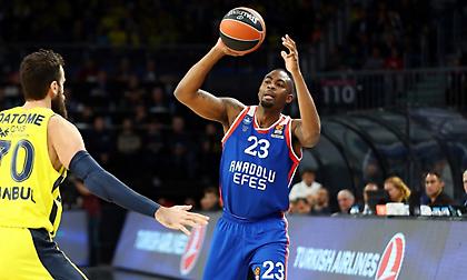 Άντερσον: «Πρόκειται για μια ιδιαίτερη μάχη»