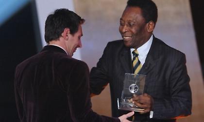 Πελέ: «Δεν μπορείς να συγκρίνεις τον Μαραντόνα με τον Μέσι»