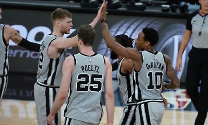 Ο «Βασιλιάς»... υποκλίθηκε στους Σπερς