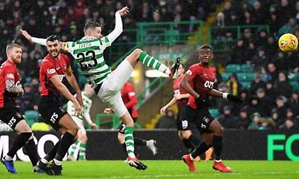 Περίπατος και κορυφή για Σέλτικ