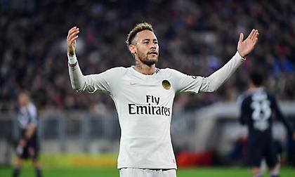 «Τρέχει» να προλάβει τον Ερυθρό Αστέρα ο Νεϊμάρ