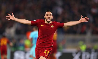 Υποψήφιος για την 11άδα της χρονιάς από την UEFA ο Μανωλάς!