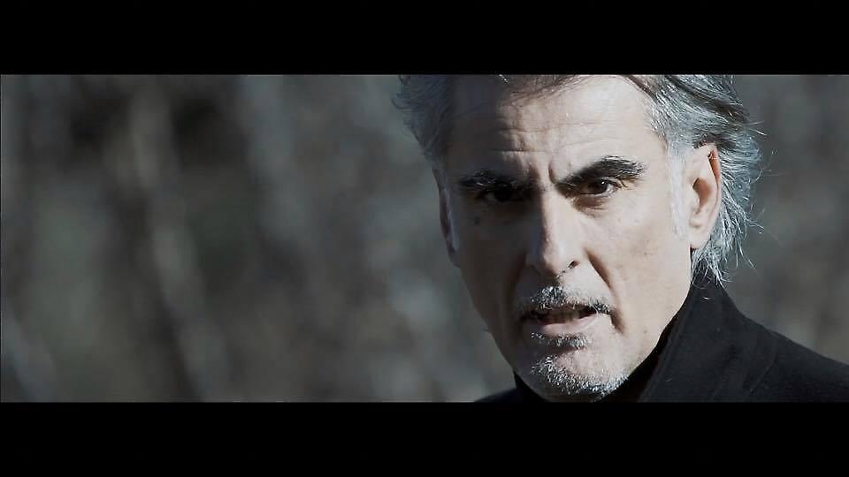 Χρωστάω μια συγγνώμη: Το νέο τραγούδι του Φίλιππου Πλιάτσικα-Η ξεχωριστή αφορμή της δημιουργίας του