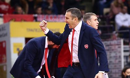 Μπλατ, βάλε και λίγο… Σφαιρόπουλο!