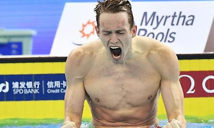 Παγκόσμιο ρεκόρ στα 200 μέτρα πρόσθιο