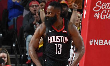 «Εξωγήινος» Χάρντεν, κέρδισε μόνος του τους Λέικερς