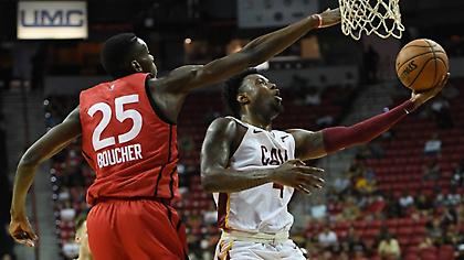 Ανεβάζουν Μπουσέρ από την G-League οι Ράπτορς (video)