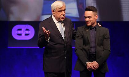 Πετρούνιας, Κορακάκη και η ομάδα πόλο του Ολυμπιακού τα βραβεία του ΠΣΑΤ