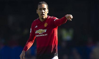 Νέο συμβόλαιο με Μάντσεστερ Γιουνάιτεντ ο Σμόλινγκ