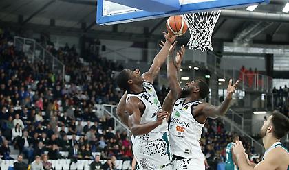 «Βύθισε» κι άλλο την Καντού η Μπρέσια