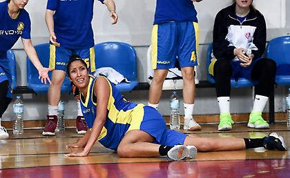 Άνετη νίκη για Εσπερίδες