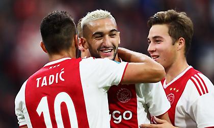 Πυροβολεί ασταμάτητα ο Άγιαξ!