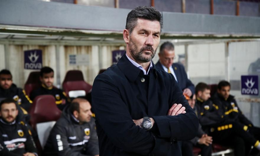 Ουζουνίδης: «Ντροπή να γίνεται παιχνίδι σε τέτοιο γήπεδο»