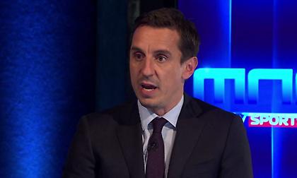 Νέβιλ: «Αφελής η διοίκηση που ανανέωσε το συμβόλαιο του Μουρίνιο»