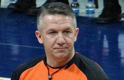 Οι διαιτητές του Μπαρτσελόνα-Ολυμπιακός