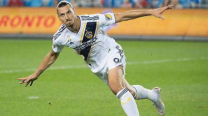 Επιβεβαίωσε την παραμονή του στην LA Galaxy ο Ζλάταν (video)