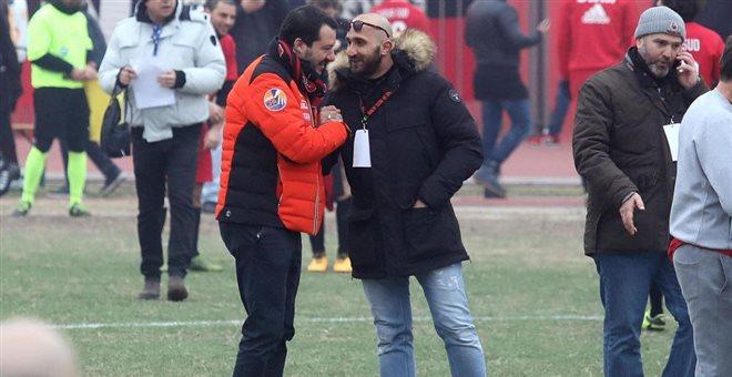 Σάλο προκαλεί η φωτογραφία Σαλβίνι με έμπορο ναρκωτικών