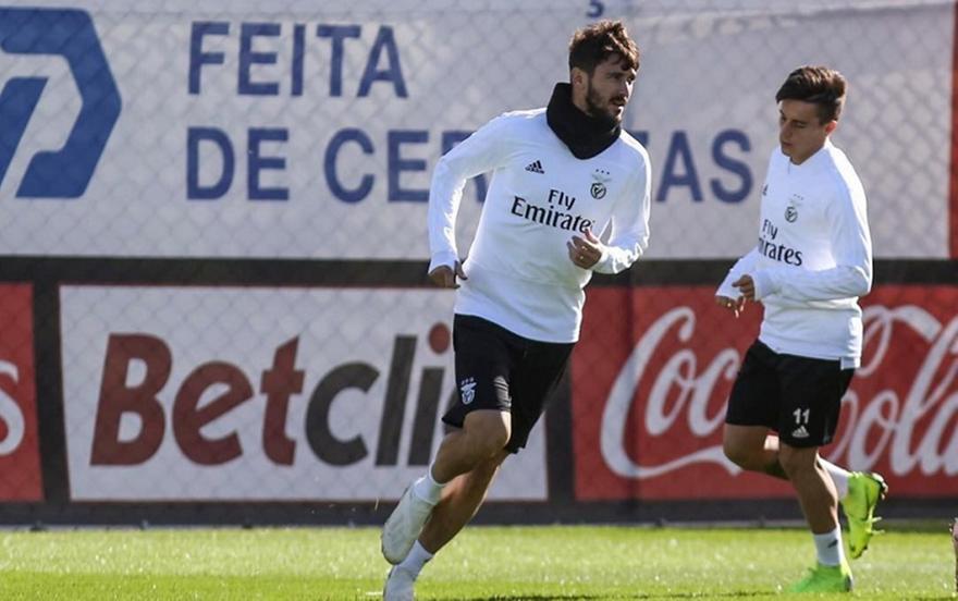 Προηγείται ο Φερέιρα