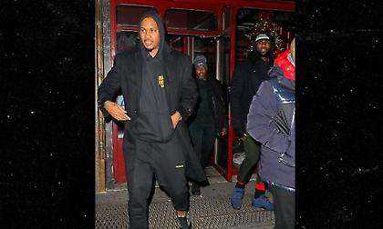 ΛεΜπρον: Το δείπνο με τον Καρμέλο κι η ατάκα με νόημα για το μέλλον του(ς)