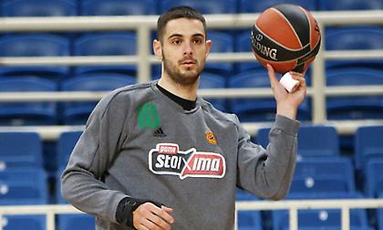 Ούτε με την Αρμάνι ο Παπαπέτρου