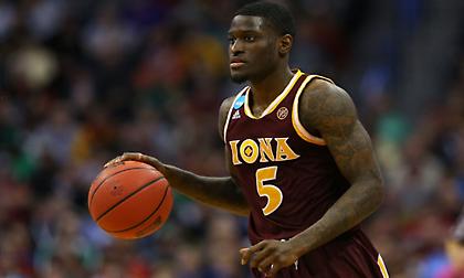 Ανακοίνωσε Ίνγκλις το Λαύριο