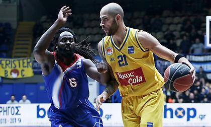 Βασιλόπουλος: «Δύσκολη αποστολή για κάθε ομάδα όταν παίζει με τον Ολυμπιακό»