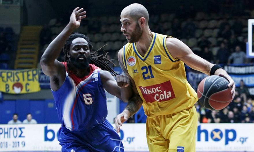 Βασιλόπουλος: «Δύσκολη αποστολή για κάθε ομάδα όταν παίζει με τον Ολυμπιακό»