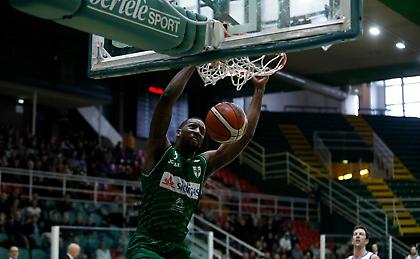 Νίκη με σούπερ Νίκολς για Αβελίνο