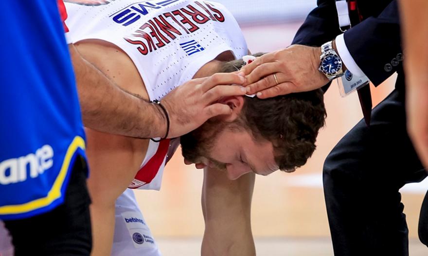 Θλαστικό τραύμα και πέντε ράμματα στο κεφάλι ο Στρέλνιεκς!