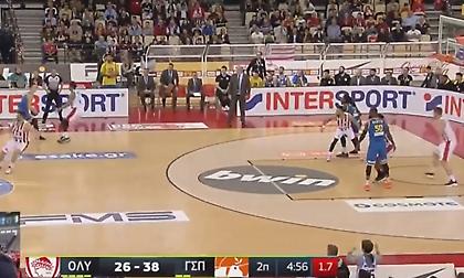 Το τρίποντο του Γ. Αγραβάνη σχεδόν από το κέντρο στο ΣΕΦ (video)