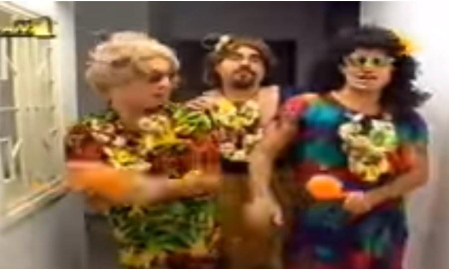 Viral: Τα ξεκαρδιστικά κάλαντα των ΑΜΑΝ θα σε κάνουν να λιώσεις από τα γέλια (video)