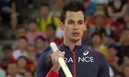 Αποχωρεί στα 26 του ο Μεναλντό