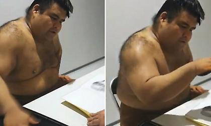 Viral: O απίστευτος τρόπος που υπογράφει αυτόγραφα σταρ του σούμο (video)