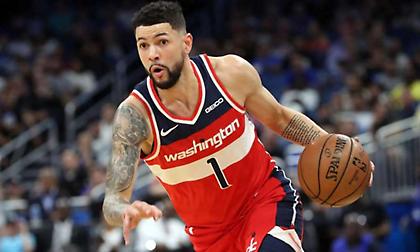 Στους Ρόκετς ο Ρίβερς