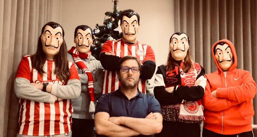 Ευχές με στυλ... Casa de Papel από Μέδρο Μαρτίνς (pic)