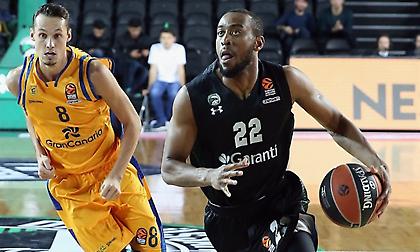 Μπράουν: «Σκληρός αντίπαλος ο Ολυμπιακός»