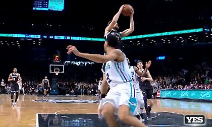 Το καλάθι νίκης των Νετς στο Top 10 (video)